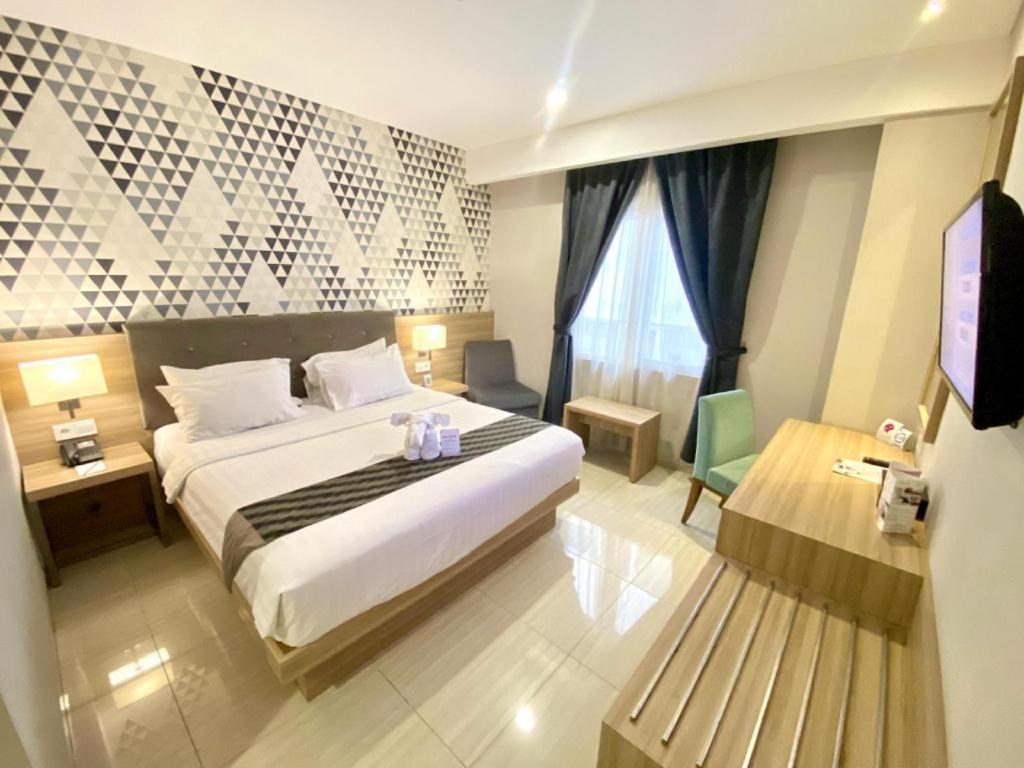 Orchardz Hotel Gajah Mada Pontianak Exterior foto